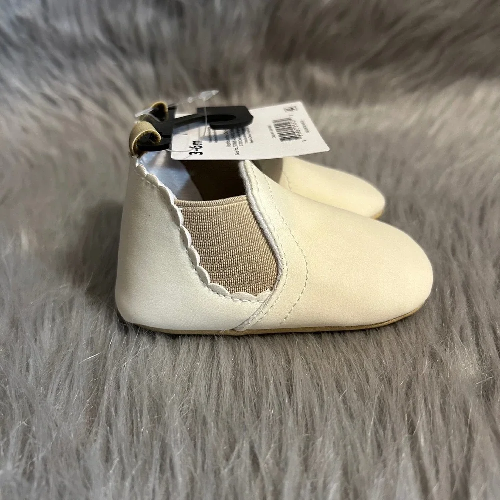 Carter's Child Of Mine Baby Shoes Infant Girl's Size‎ 3-6 Months White Booties